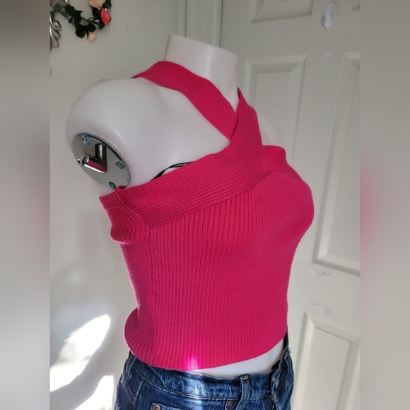Pink Halter Ribbed Knit Top - Picture 6 of 6